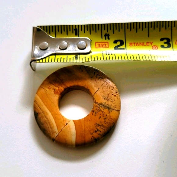 Round Wood Pendant W Hole In Middle - Picture 2 of 4